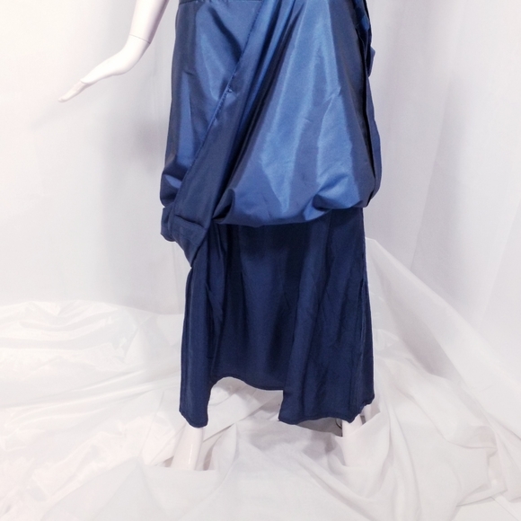 Strapless Evening Gown with a Tie Bow - Picture 12 of 14